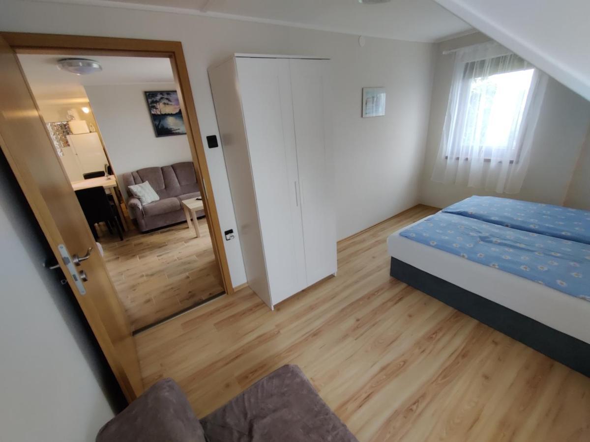 Bertalan Apartman ボニャルツバシュ エクステリア 写真